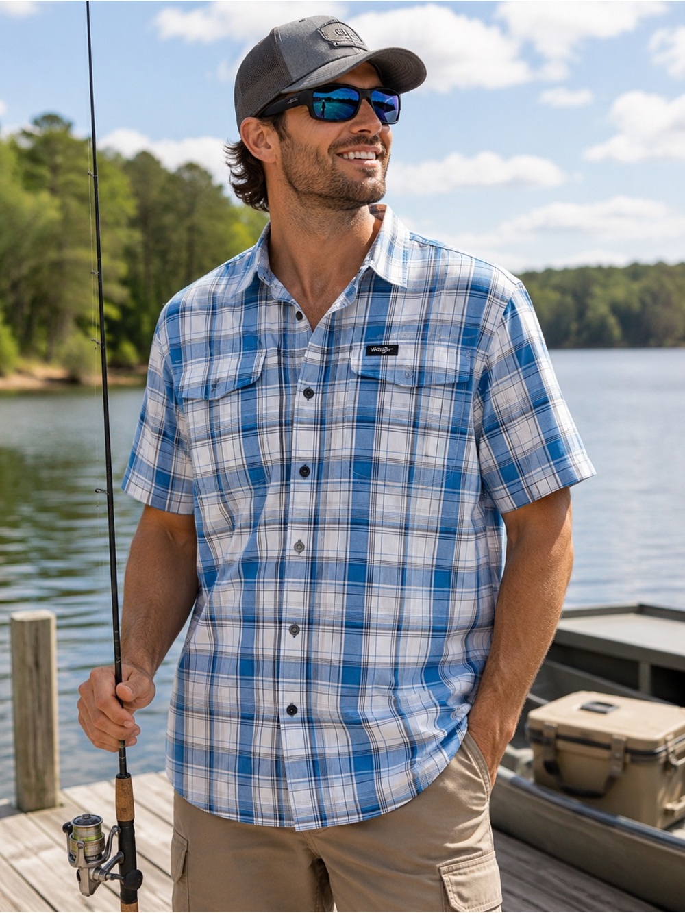 Wrangler Blue Plaid Short Sleeve Button Front Outdoor Fishing Shirt L
